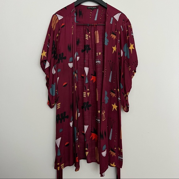 LOVE STORIES • Printed Satin Kimono Robe - Picture 2 of 7